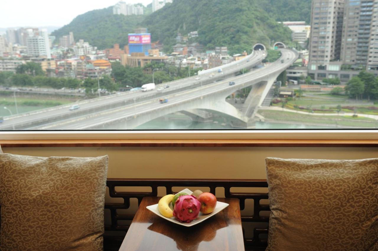 Beautiful Hotel Taipei Xindian Exterior foto