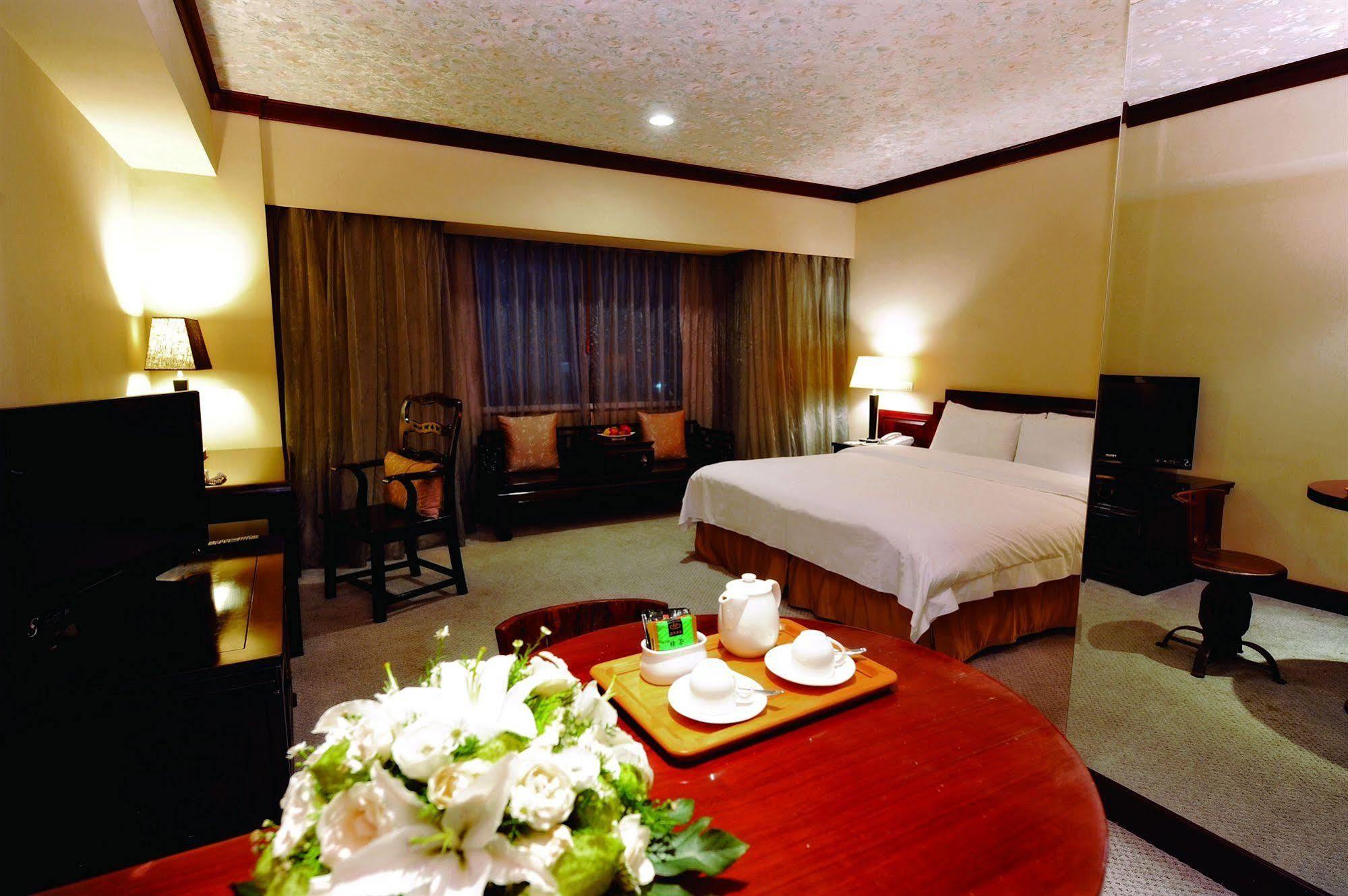 Beautiful Hotel Taipei Xindian Exterior foto